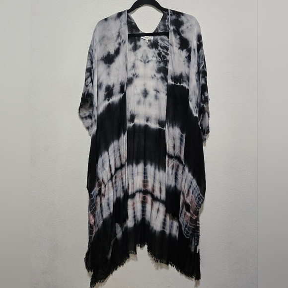 WOVEN HEART Black White Tie-Dye Kimono Beach Cover Up Raw Hem One Size - Picture 4 of 14